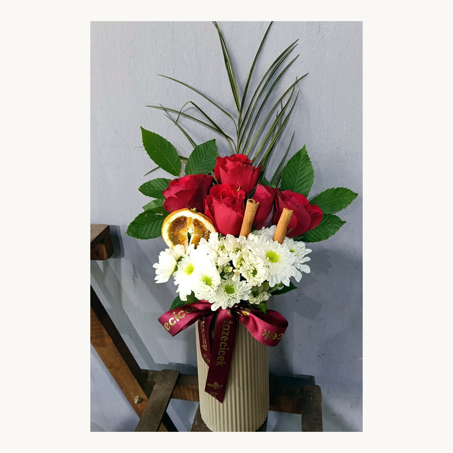 Kırmızı ve Beyaz Romantik Buket